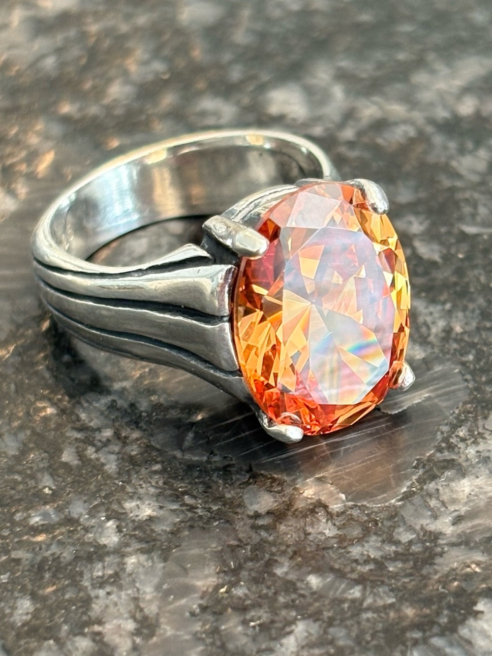 Retired Silpada 925 Sterling Silver Champagne Cubic Zirconia Ring Size 7 R1318